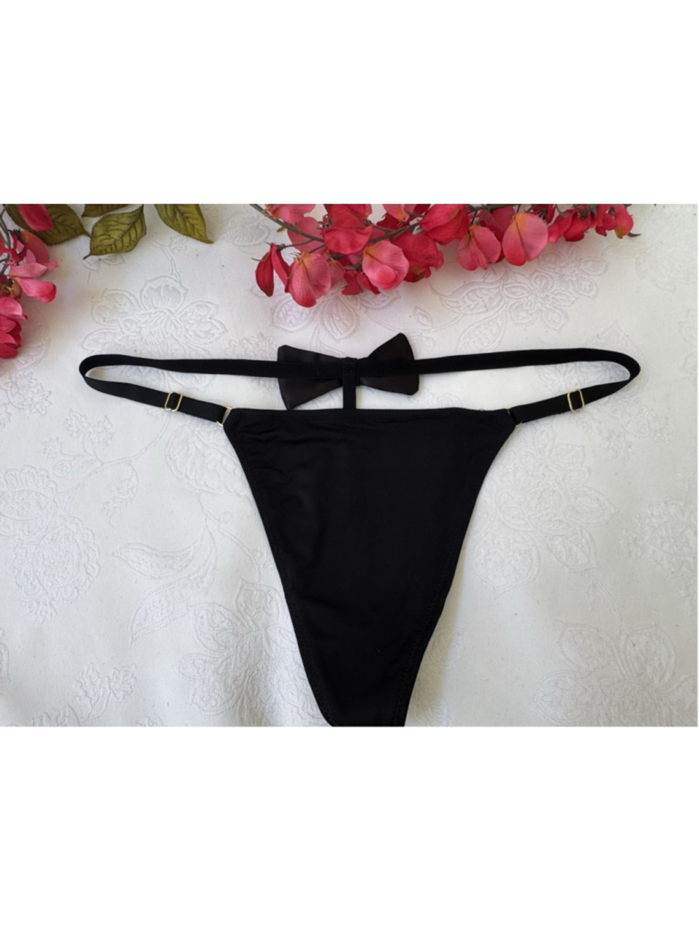 VICTORIA'S SECRET L SILKY BLACK V STRING THONG BACK BOW ADJUSTABLE PANTIES NWT